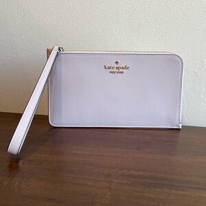 !!NWT!! Kate Spade Lucy Medium L- Zip Wristlet in Pastel Lav